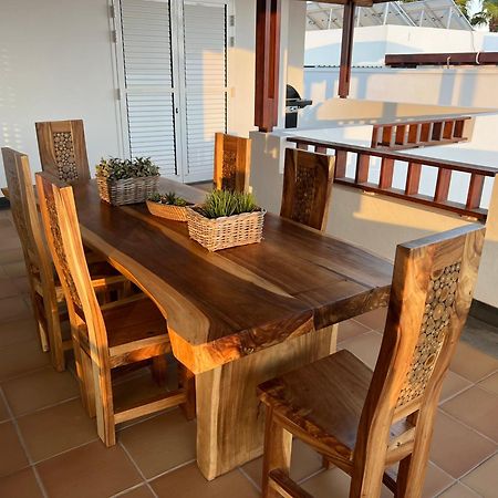 Villa Dedalos - A Luxury Large Villa With A Heated Pool In Puerto Calero Exterior photo