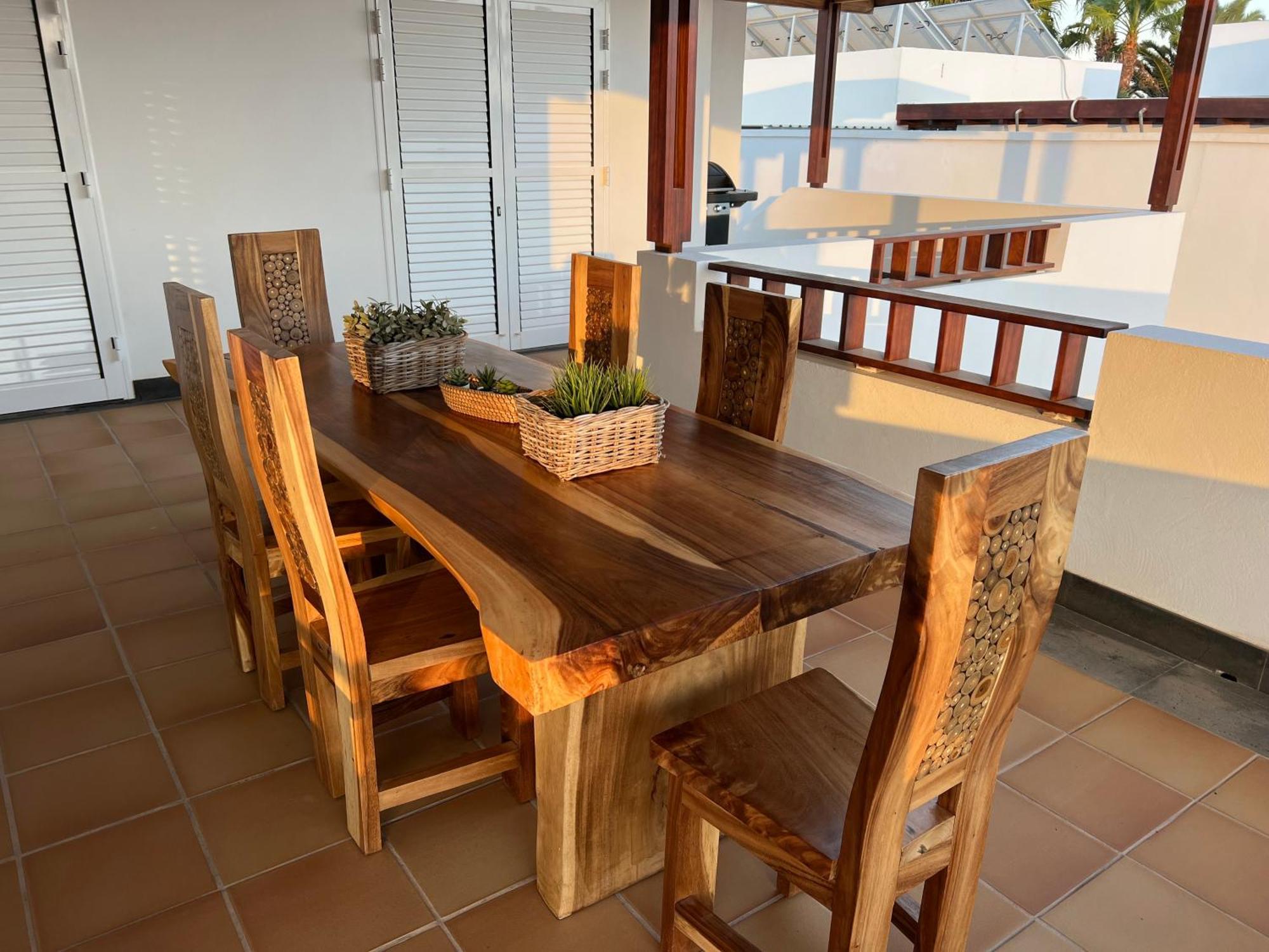 Villa Dedalos - A Luxury Large Villa With A Heated Pool In Puerto Calero Exterior photo